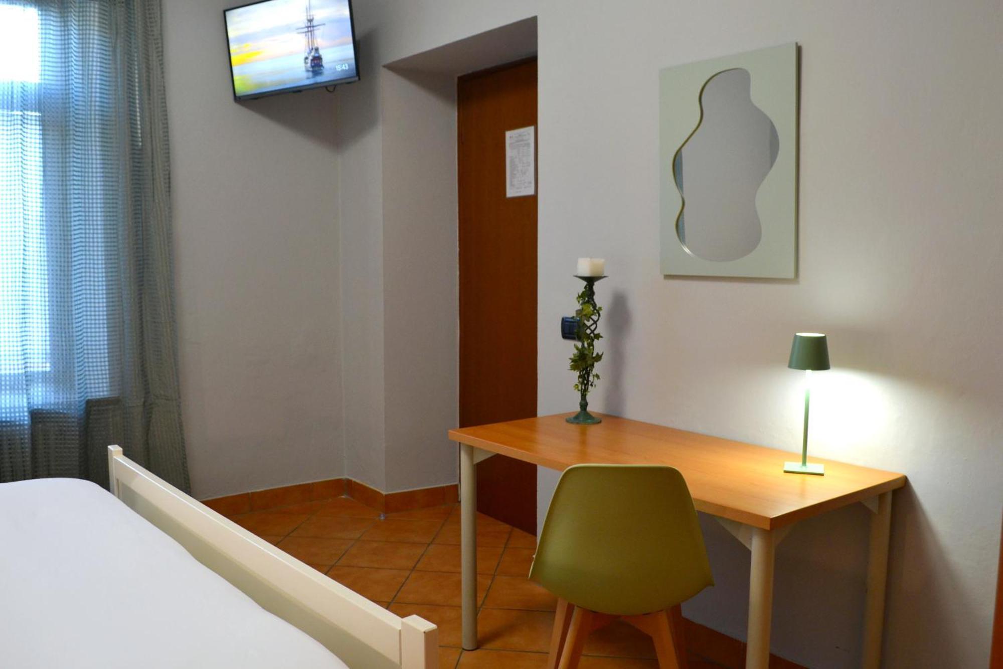 Domus Hotel Caselle Torinese ภายนอก รูปภาพ